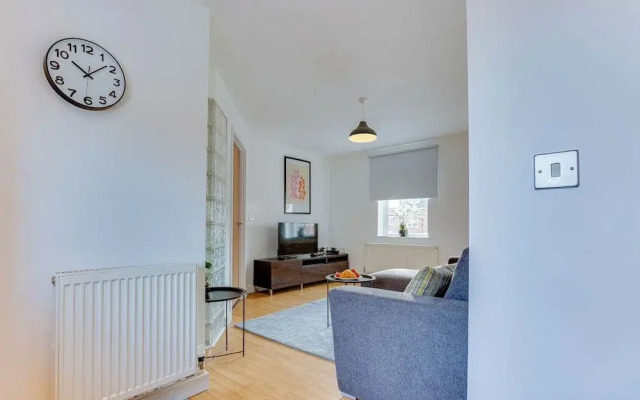 Quaint 1 Bedroom 1st Floor Flat