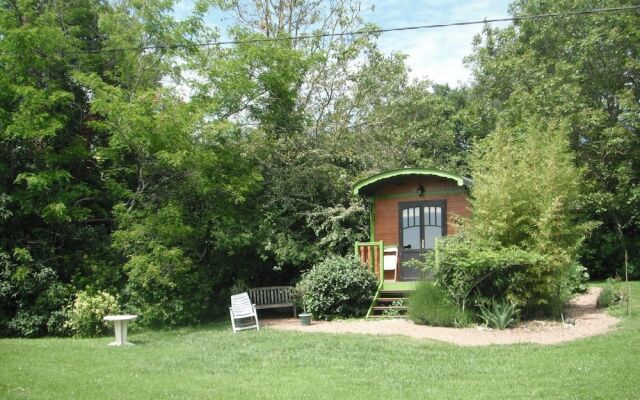 La Roulotte de l'Albizia