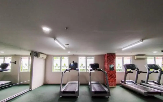 Spacious 2Br At Apartment Parahyangan Residence