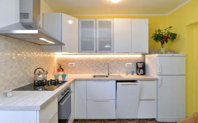 Apartment Violeta 745