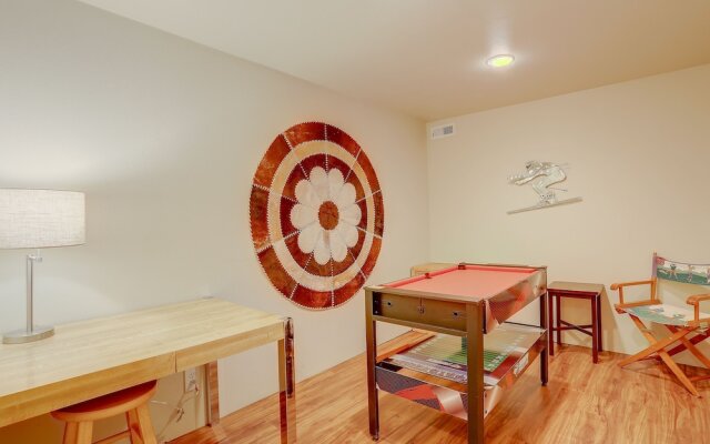 11 Pine Mt Family Home with Game Room, Hot Tub, and BBQ on the Deck by RedAwning