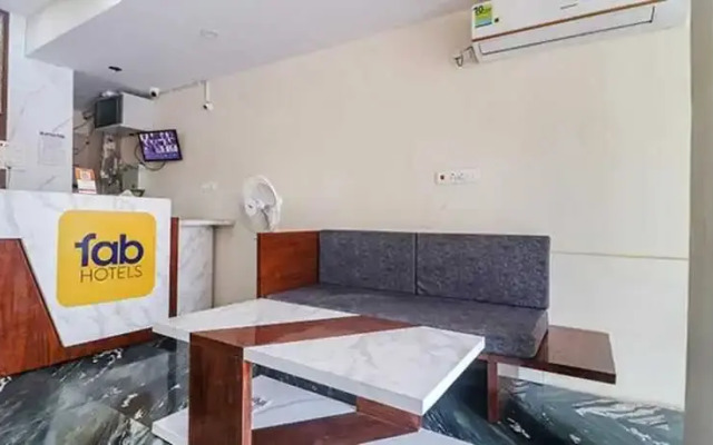 Fabhotel Paradise Park