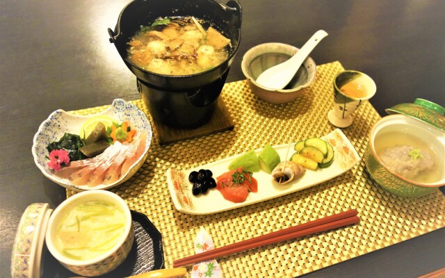 Hakuba Ryokan MINAMIYA & Cat Cafe MINAMIYA