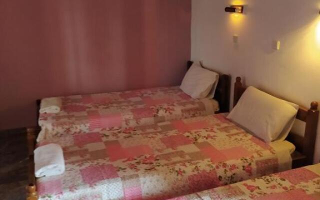 Ektor Apartments @Swimming Pool