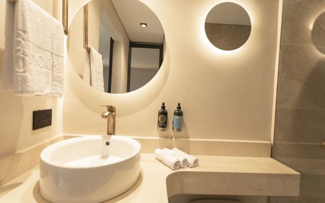 1616 Hotel