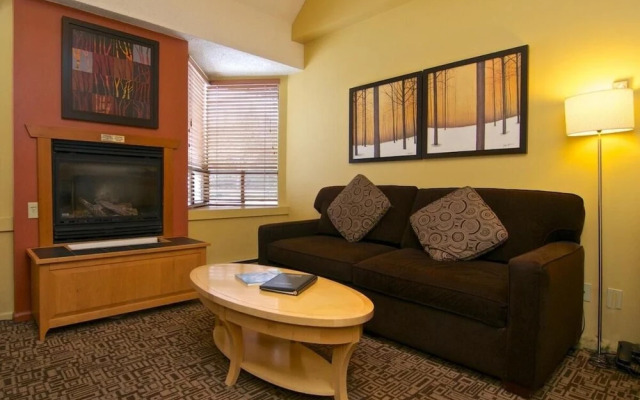 Mountain Side Hotel Whistler by Executive