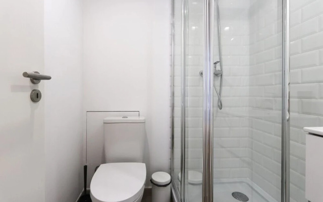 Charming Castelo Studio Apartment Rentexperience