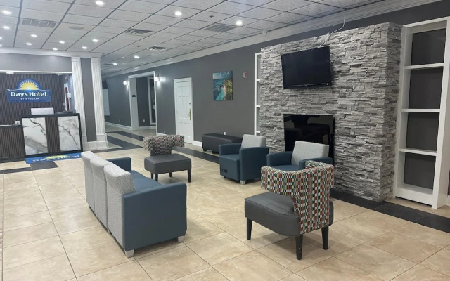 Days Hotel by Wyndham Williamsburg I-64