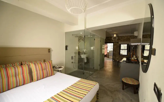 Warm Studio Flat with Patio LOTUS