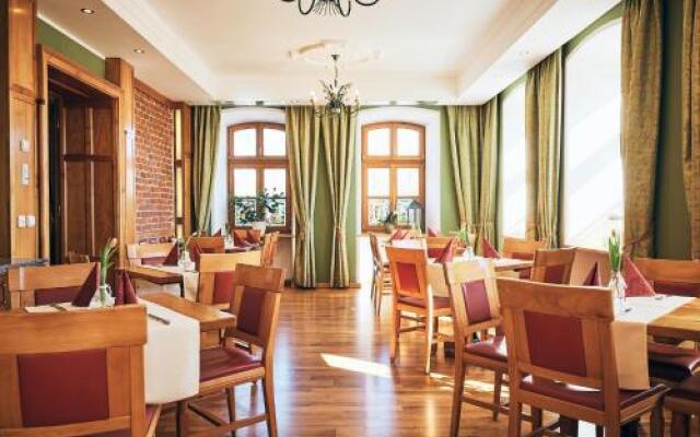 Hotel & Restaurant Waldschloss