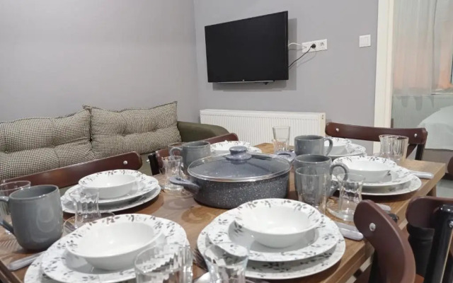 Cute Home in Historical Area 3B