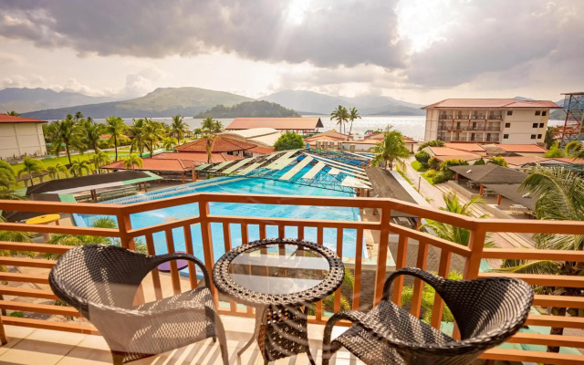 Whiterock Beach Hotel + Waterpark