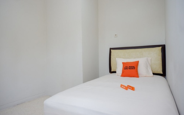 KoolKost Female Syariah near UII Taman Siswa – Guest Rooms – Yogyakarta
