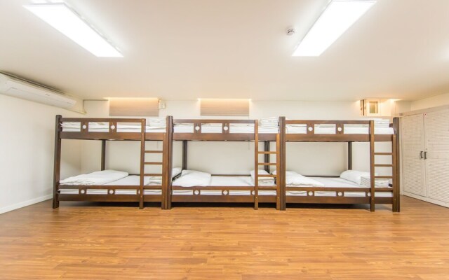 Rgb House Hostel