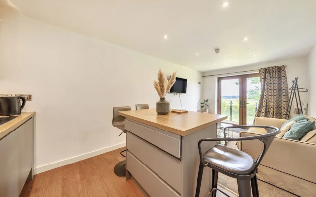 Modern Peaceful Open Plan 1-bed Apartment Rutland