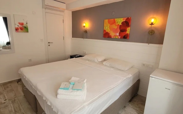 Tenes Otel