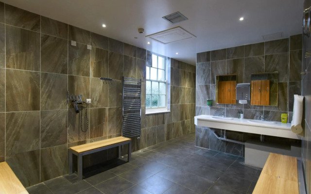 Avisford Park Hotel