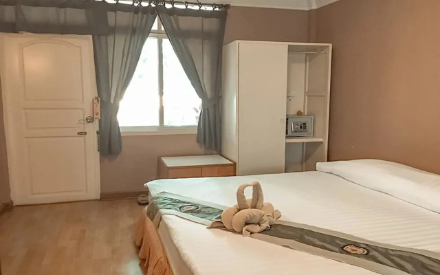 Safari Riviera Resort