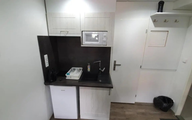 Small Apartments Denisa Business