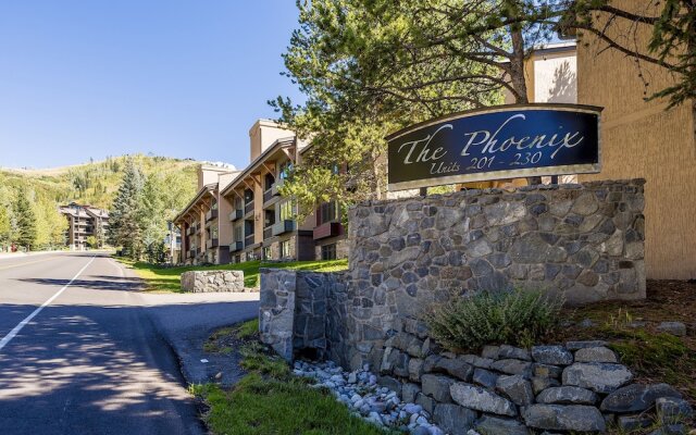 Phoenix 207 2 Bedroom Condo by Redawning