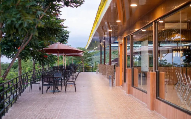 Bukit Indah Doda Hotel & Resorts