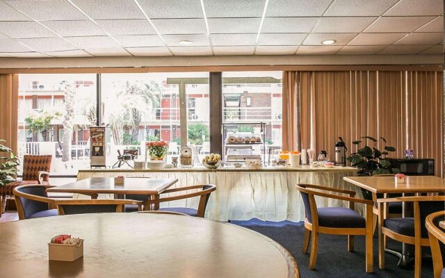 OYO Hotel Sumter SC Downtown