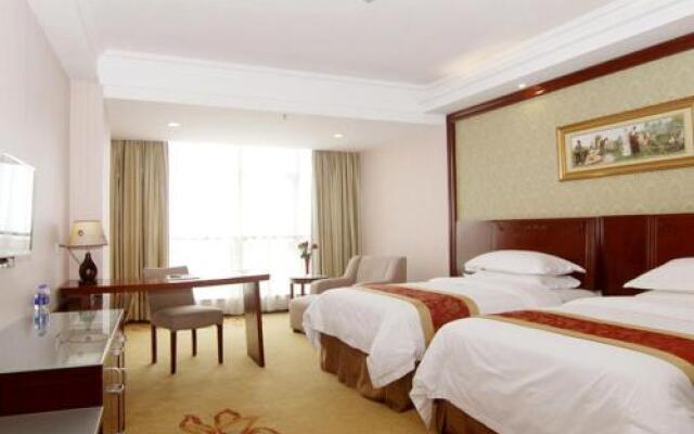 Vienna Classic Hotel (Haining Yancang)