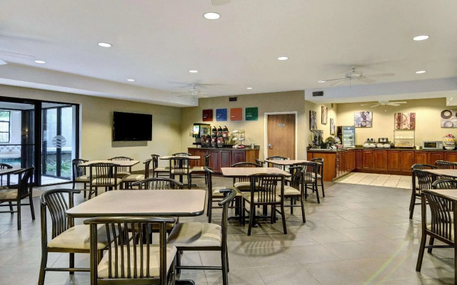 Comfort Inn & Suites Hot Springs Midtown