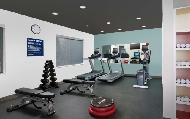 Tru by Hilton McDonough