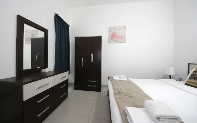 Signature Holiday Home - Marina Pinnacle