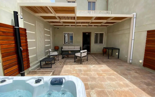 Andros 4 All Seasons Villas & Suites