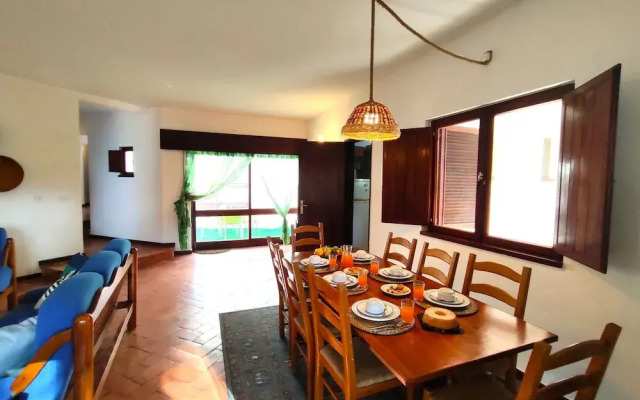 Albufeira Açoteias Villa by Homing