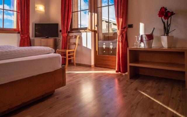 Alpino Lodge