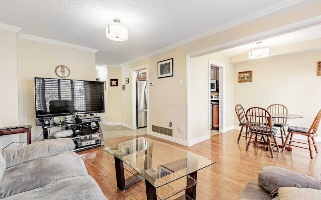 Comfortable Home in Richmond Hill