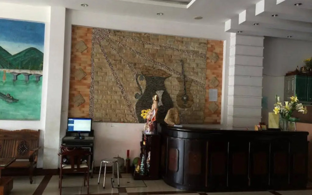 Phuong Long Hotel
