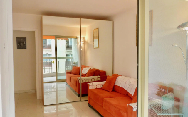 One bedroom apartment in the center of Cannes, next to the Carlton, a few meters from the Croisette - 367 - Apartment in Cannes - Photo 5