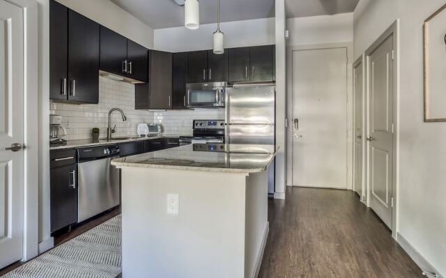 1BR2BR Downtown Austin byWanderjaunt