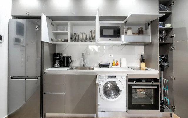 Halo - Luxury Studio in Athens