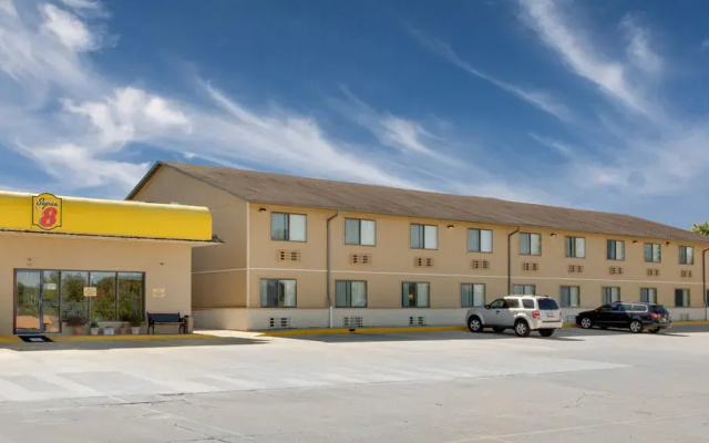 Super 8 Macomb