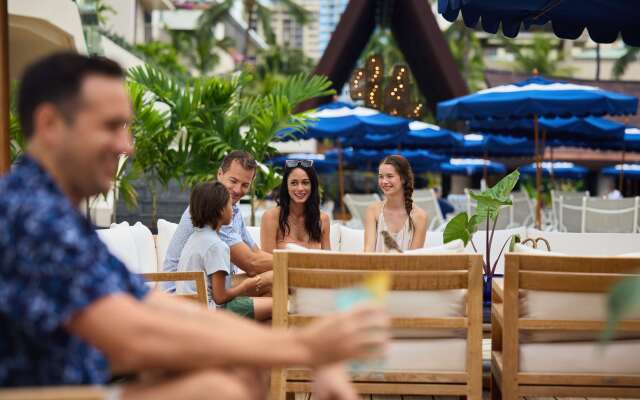 OUTRIGGER Reef Waikiki Beach Resort