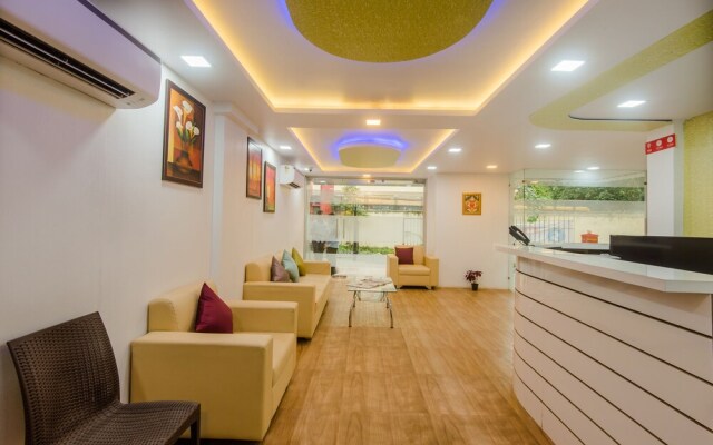 OYO 9326 Om Sai Residency