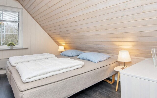 10 Person Holiday Home in Glesborg-by Traum