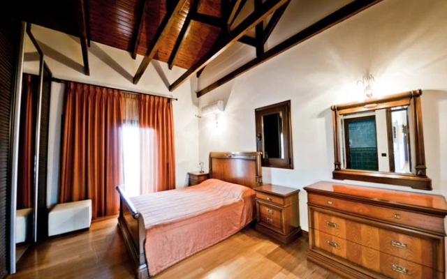 Villa Theano