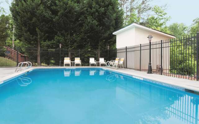 La Quinta Inn & Suites by Wyndham Covington