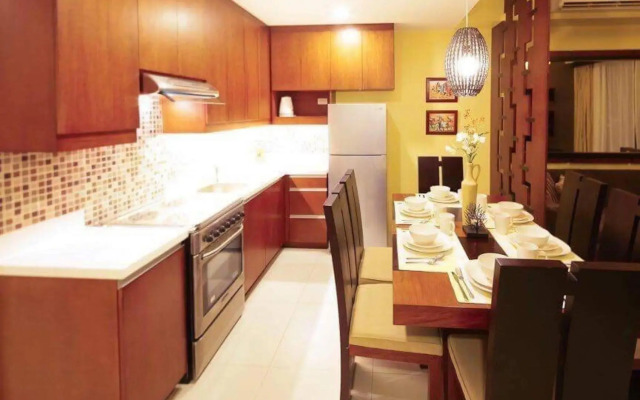 Miranda 514B by Raquel's Place at Pico de Loro