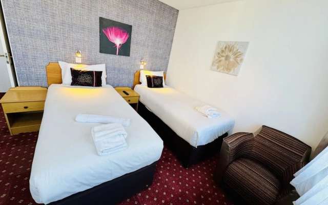 Carlton Courth Hotel Eastbourne