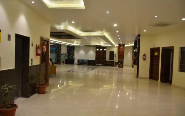 Tulip Tree Hotel