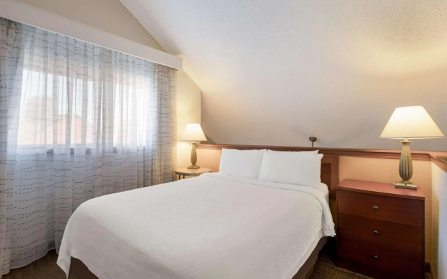 SenS Suites Livermore, SureStay Collection by Best Western