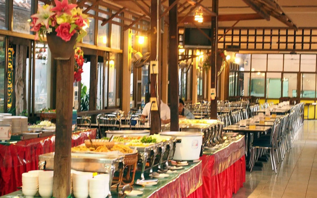 U-Sa Family Hotel