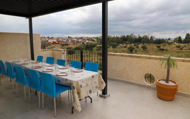 Casa en hermoso condominio La Luminaria I20